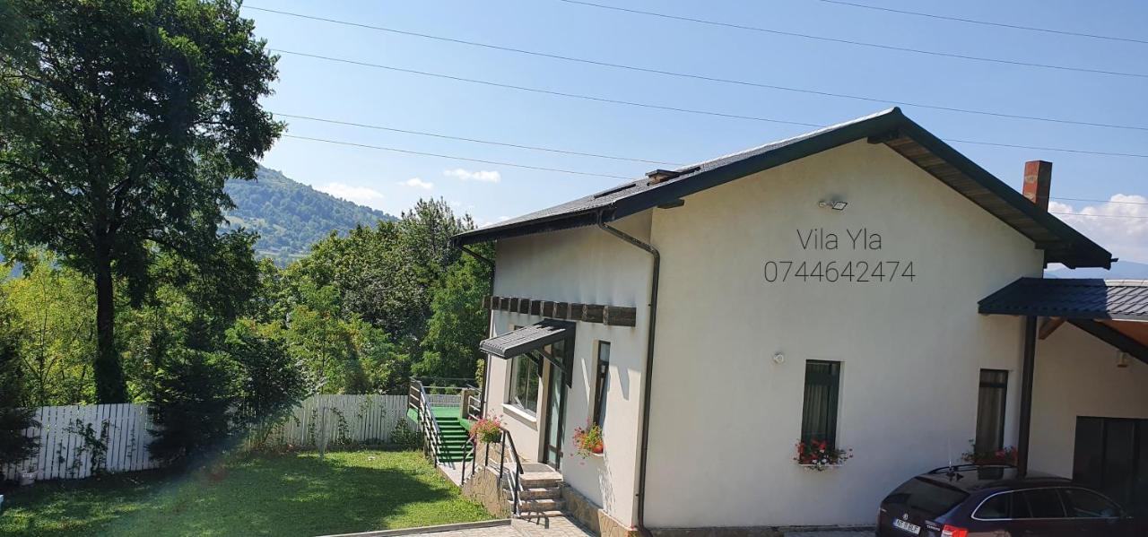 Casa Yla Villa Piatra Neamt Exterior photo